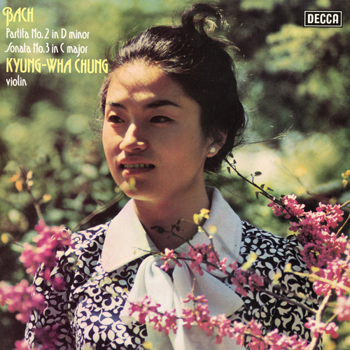 Imagen de apoyo de  BACH, J.S.: Partita for Solo Violin No. 2 / Sonata for Solo Violin No. 3 (Kyung-Wha Chung)