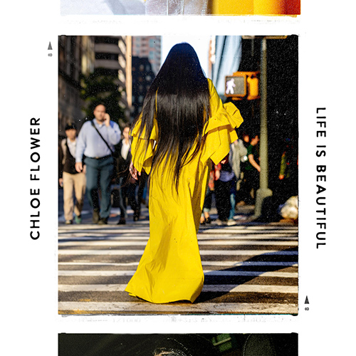 Imagen de apoyo de  FLOWER, Chloe: Life Is Beautiful
