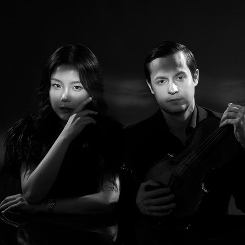 Imagen de apoyo de  SHOSTAKOVICH, D.: Violin Sonata, Op. 134 / STRAUSS, R.: Violin Sonata, Op. 18 (Spectrum) (Pronin, Churen Li)