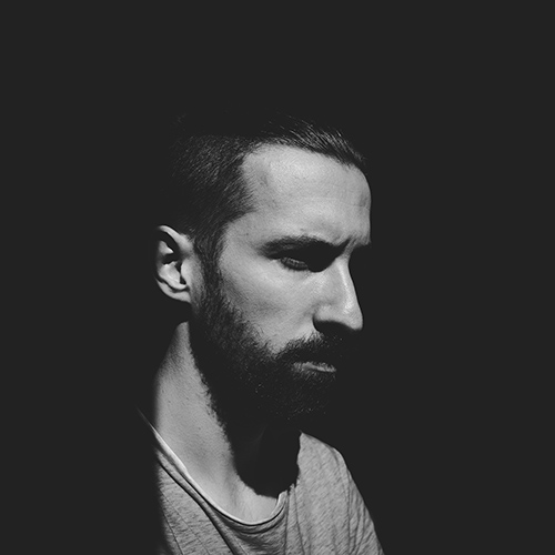 Imagen de apoyo de  YANTA: Piano and Electronic Music - #2d2d2d / #919191 / #aaaaaa / #adadad / #dfdfdf (#000000) (Yanta)