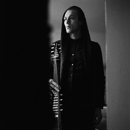 Imagen de apoyo de  Theorbo Recital: Bergmüller, David - BERGMÜLLER, D. / DUFAUX, F. / GAULTIER, E. / GALLOT, J. / MOUTON, C. / VISÉE, R. de (Rhétorique du silence)