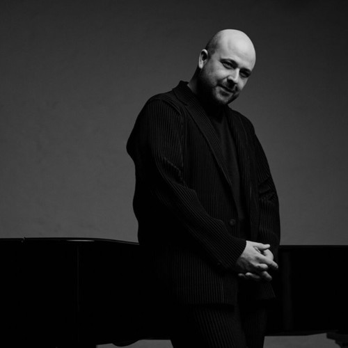 Imagen de apoyo de  BEETHOVEN, L. van: Piano Sonata No. 9: II. Allegretto / Piano Sonata No. 18, "La Chasse": IV. Presto con fuoco (Winkelmann)