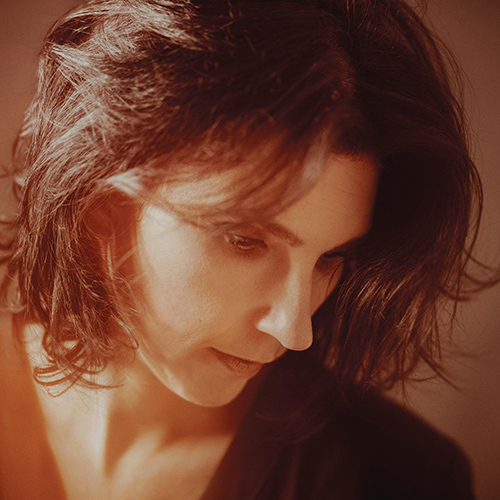 Imagen de apoyo de  BELLI, O.: Threnody (after W.A. Mozart's Piano Concerto No. 23 in A Major, K. 488: II. Adagio) (Belli)