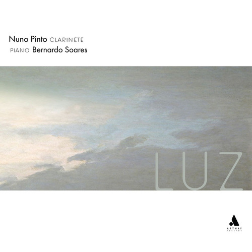 Imagen de apoyo de  Clarinet and Piano Recital: Pinto, Nuno / Soares, Bernardo - BACH, J.S. / GUASTAVINO, C. / KOVÁCS, B. / MANGANI, M. / MARQUES, T. / PINTO, N. (Luz)