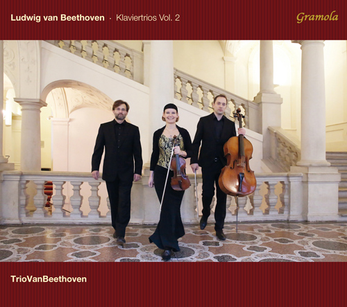 Imagen de apoyo de  BEETHOVEN, L. van: Piano Trios, Vol. 2 (TrioVanBeethoven)