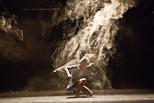 Imagen de apoyo de  POOK, J. / SAWHNEY, N. / FROST, B.: iTMOi (in the mind of igor) (Tzarovska, Pook, Zivkovic, Pappenheim, Yogeswaren)