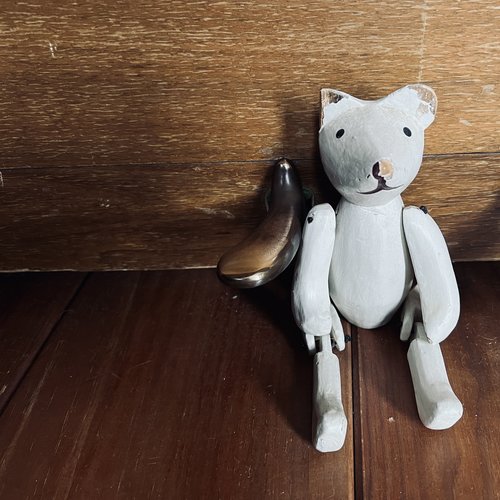 Imagen de apoyo de  HEUV: I Sit Here and Miss You (Heuv)