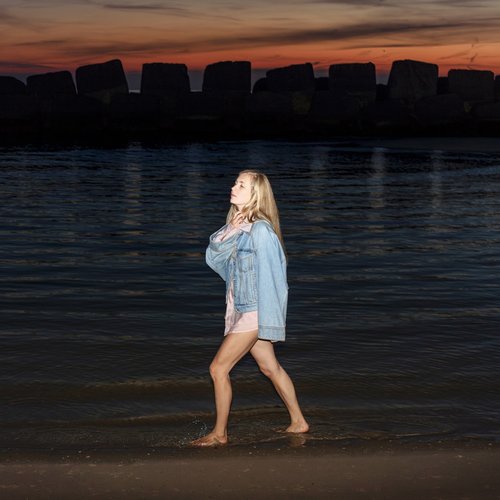 Imagen de apoyo de  ANNELIE: Sunne, Part II (Annelie)